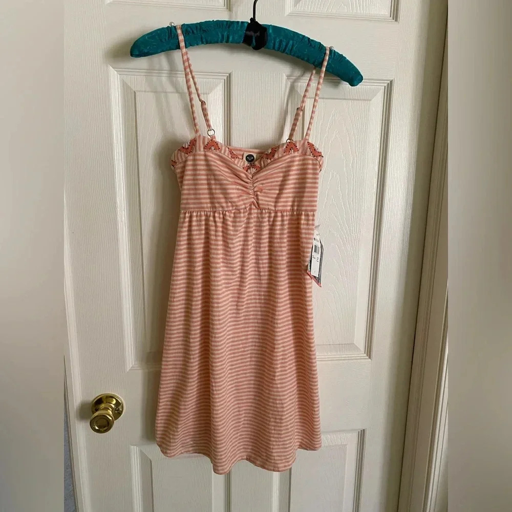 Roxy sundress open back NWT size small